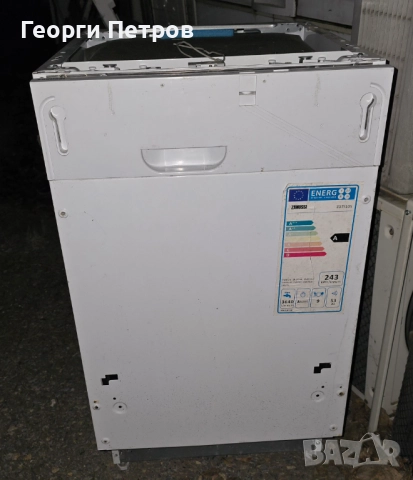 Съдомиялна машина за вграждане Zanussi