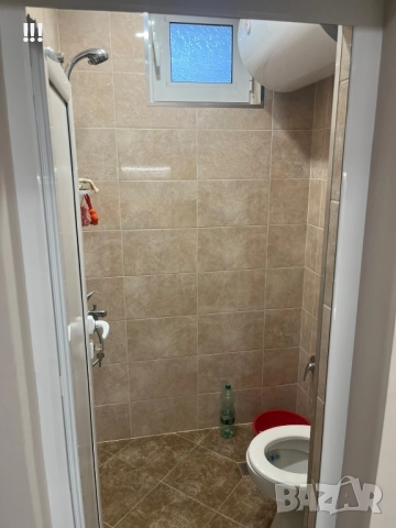 Масивна къща 250 кв.м. с двор, снимка 4 - Къщи - 51899147