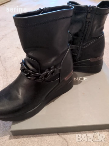 Боти на платформа, снимка 4 - Дамски боти - 50568074