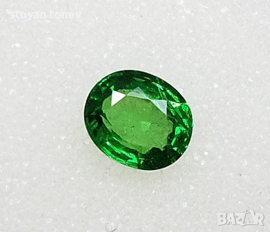 Цаворит Гранат - 1.52кт,Vivid Green,нетретиран!Сертификат+Оценка!Нов, снимка 8 - Колиета, медальони, синджири - 43907700