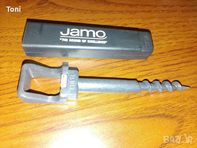 отварачка за алкохол+тирбушон 2броя, цената е по договаряне 