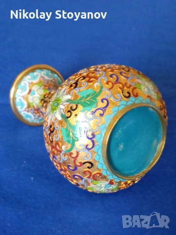 Китайска ваза с цветен емайл, снимка 5 - Вази - 54157794