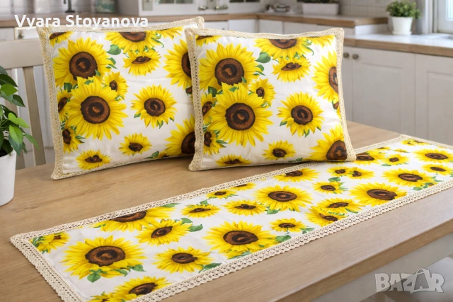 Комплект 2 калъфки и рънър . Материала е дук. Калъфките са 40/40 и 35/35  Рънър 35/180. , снимка 5 - Покривки за маси - 53794287