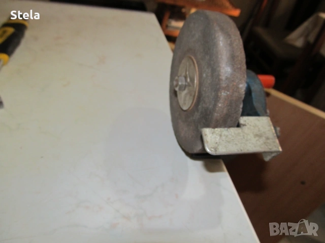 Ръчен шмиргел / точило - много запазено, снимка 2 - Други инструменти - 53923238