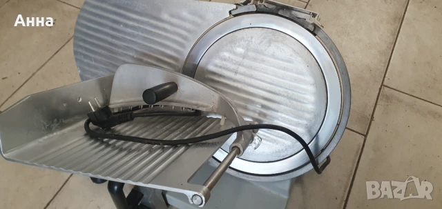 професионална колбасорезачка с нож ф30