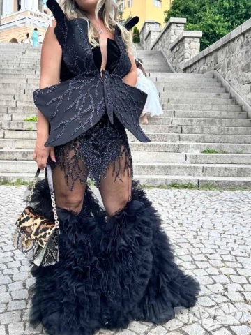 Рокля-пеперуда