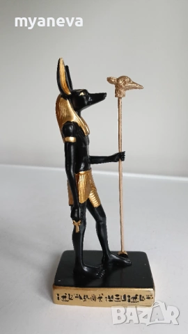 Анубис , древно египетски бог на смъртта, мумифицирането, гробниците