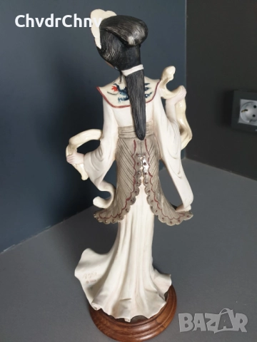 Capodimonte Belcari статуетка резин 35см/Каподимонте италианска фигура на гейша, снимка 2 - Статуетки - 52896803
