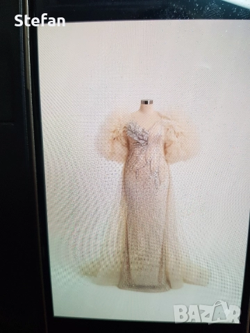 продава се официална рокля Роклята е носена само един път, снимка 2 - Рокли - 52935468