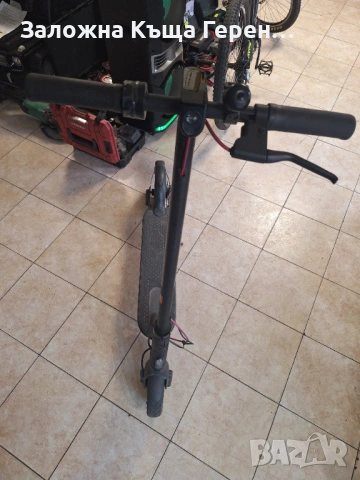 Електрическа тротинетка Xiaomi PRO 2, снимка 3 - Скейтборд, ховърборд, уейвборд - 53506251