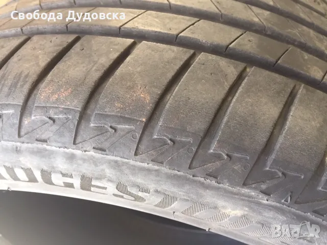 Ниско профилни автомобилни гуми Bridgestone 215/50R17 95 W от 2019, снимка 2 - Гуми и джанти - 47229127