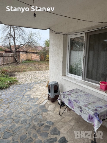 Продавам къща в село Брестовене, снимка 12 - Къщи - 52668731