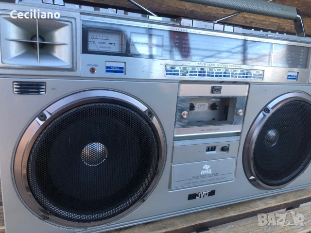 Радиокасетофон JVC RC M 70