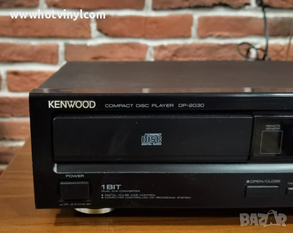 Компакт диск плейър Kenwood DP-2030, снимка 2 - CD дискове - 53333249