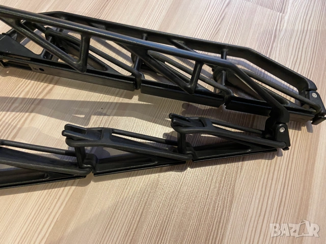 Оригинален BMW багажник за 3 чифта ски (БМВ), ски стойки, снимка 3 - Аксесоари и консумативи - 53476154