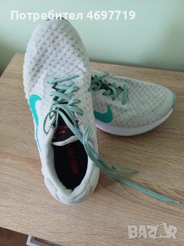 Летни маратонки Nike renew 38 номер, снимка 6 - Маратонки - 54252909