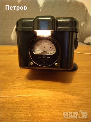 Продавам стар руски ръчно регулируем стабилизатор на напрежение Модел МЗП АТ 250 М2, снимка 2 - Антикварни и старинни предмети - 51409605