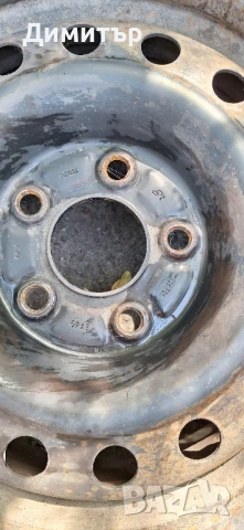 2броя железни джанти с гуми