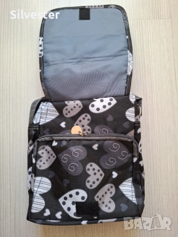 Детска чантичка, чисто нова