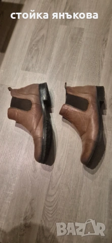 Продавам дамски кафяви боти естествена кожа, снимка 5 - Дамски ботуши - 53712322