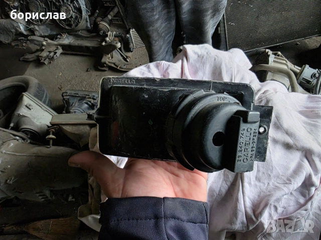 Десен халоген за Опел Омега б, снимка 2 - Части - 52355989