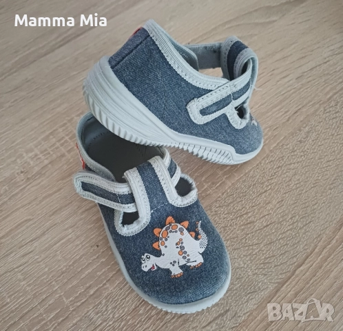 Пантофки КиК размери 23 24 25, снимка 6 - Детски пантофи - 52216304