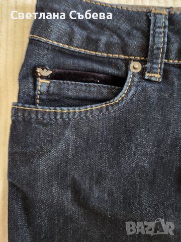 Оригинална пола Armani jeans, снимка 2 - Поли - 45626658