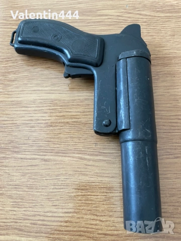 РАКЕТЕН/СИГНАЛЕН ПИСТОЛЕТ, кал. 26мм, снимка 2 - Бойно оръжие - 53717127