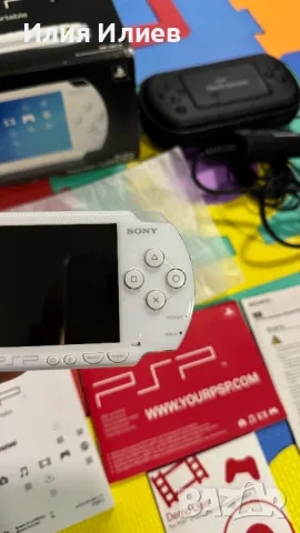 PSP 1004 - Ceramic White - За Колекция, снимка 5 - PlayStation конзоли - 49499398