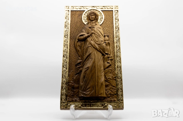 Релефна икона на света Анастасия от масивен дъб, снимка 4 - Икони - 53224777