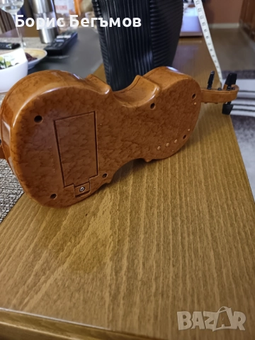 Малка пластмасова играчка цигулка , снимка 3 - Колекции - 52204272