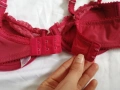 80A полупрозрачен дантелен сутиен с подплънки марка Viania Dessous, снимка 8