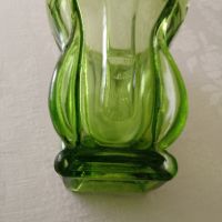  Ваза Арт Деко зелено стъкло - 1920-1930г, снимка 9 - Други ценни предмети - 45401866
