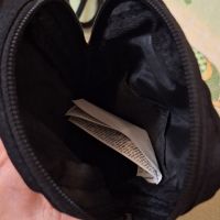 Черна чантичка на Пума , снимка 3 - Чанти - 45485008