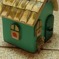 Цветна дървена къщичка , снимка 6 - Сувенири от дърво - 45422575