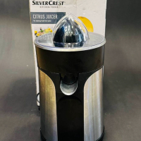 Цитрус преса Silver Crest - Citrrus Juicer, снимка 1 - Сокоизстисквачки и цитрус преси - 45017501