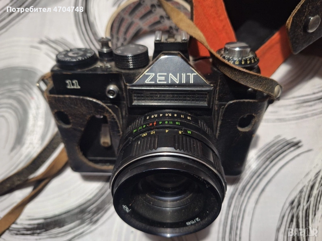 Два Ретро фотоапарата Zenit11 и Practica, снимка 1