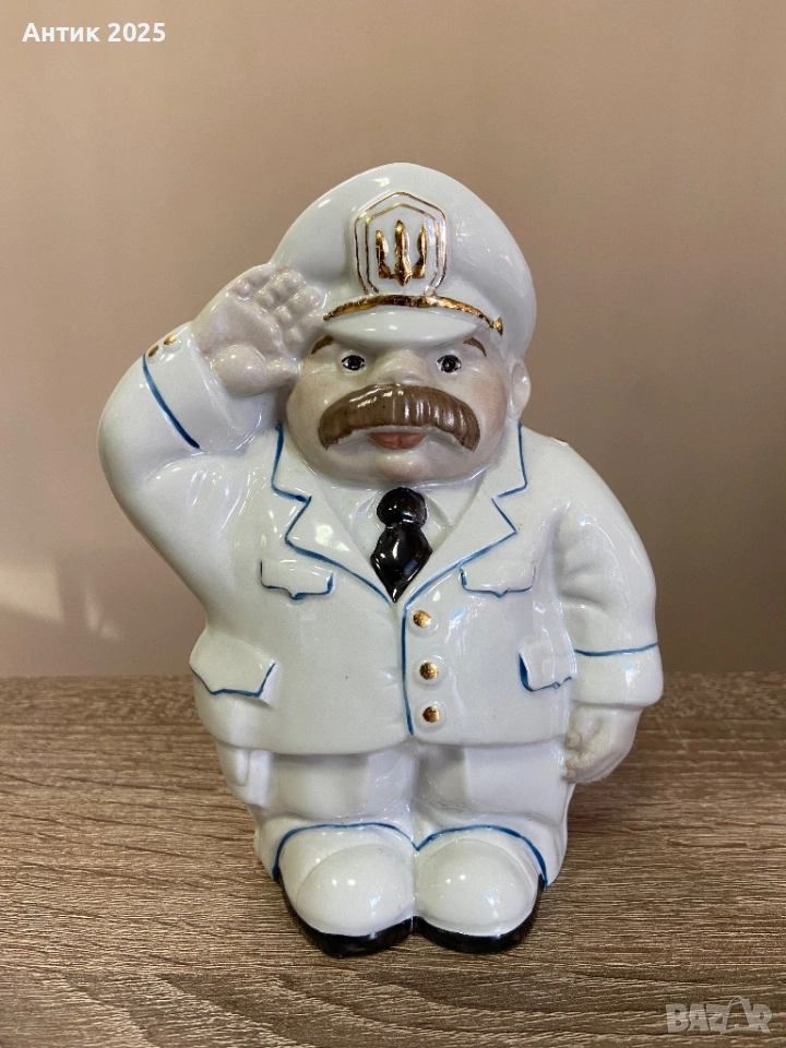 Винтидж порцеланова статуетка „Капитан (морски офицер)“, СССР, снимка 1