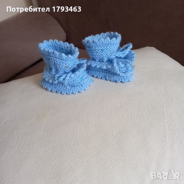 Ръчно плетени бебешки ботушки, снимка 1