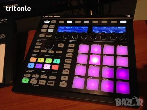 Native Instruments Maschine MK2, снимка 1