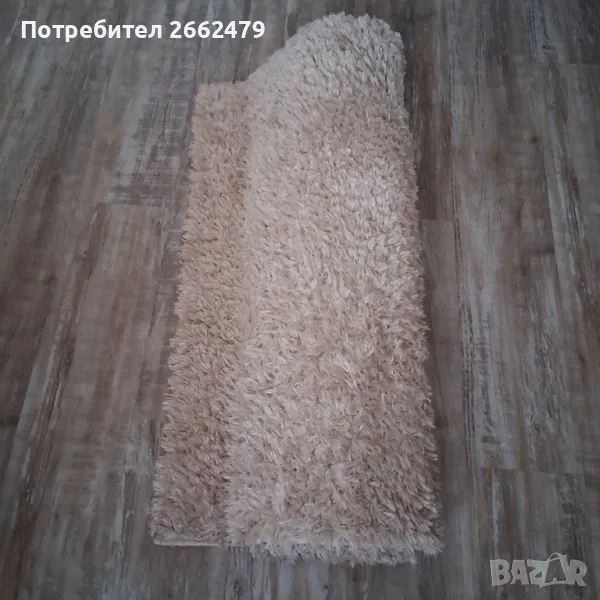 Продавам бял килим. 1,20м./1,00м., снимка 1