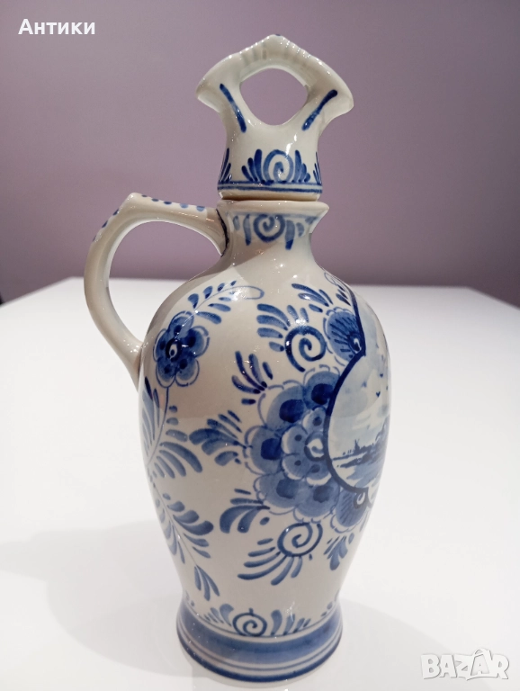 Порцеланова стара бутилка с печат, снимка 1