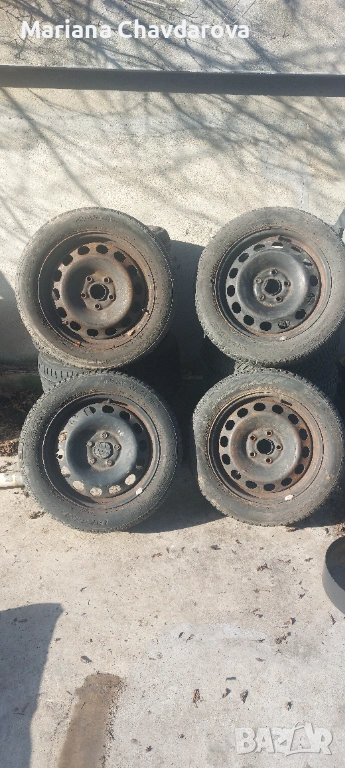 Джанти с гуми 16 ки туаран , снимка 1