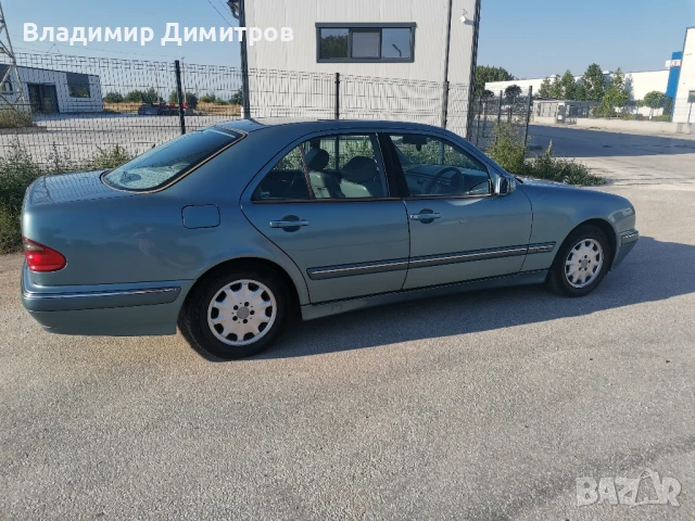 Мерцедес Бенц Е240 бензин газов инжекцион , снимка 11 - Автомобили и джипове - 51311060