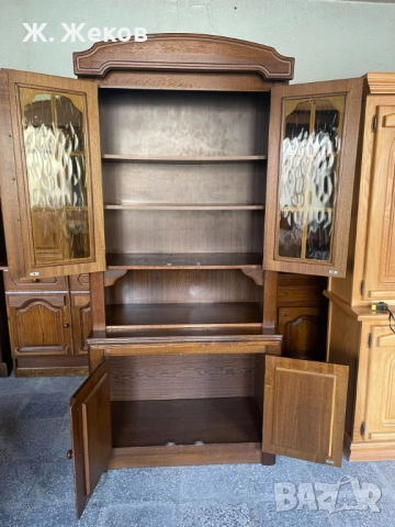 Масивен шкаф, снимка 2 - Секции и витрини - 52820521