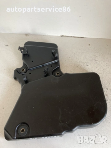 Капак на ремък за разпределение за Volkswagen Touareg 2.5 Tdi (2005) 070103905A