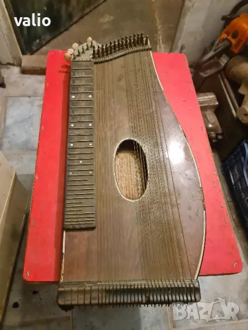 Стар струнен инструмент цитра