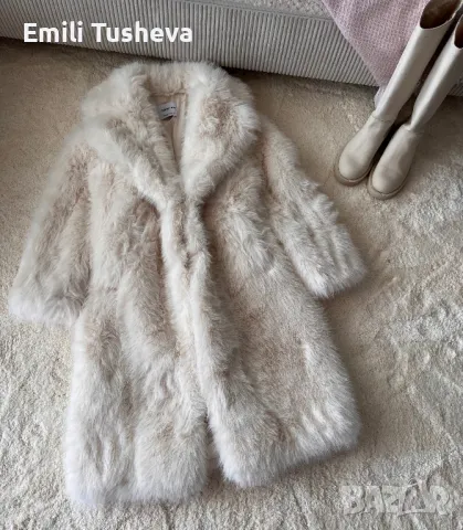 Пухкаво бяла/екрю палто Bershka, снимка 4 - Палта, манта - 50288342