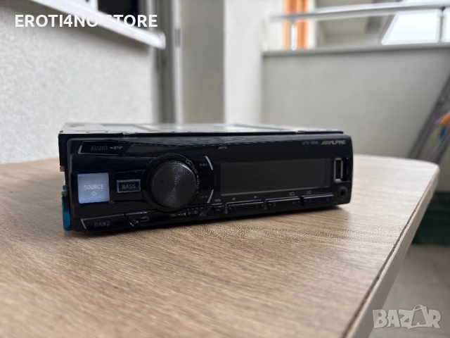 Аудио плеър за кола Alpine ute-80b