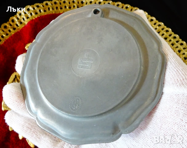 Калаена чиния с рисуван порцелан Патица. , снимка 3 - Антикварни и старинни предмети - 53404795